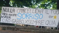 Scontro Suv-scooter, fiaccolata dei compagni di classe del 17enne