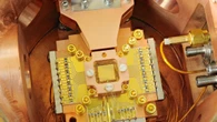 Record di precisione per il computer quantistico Helios