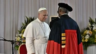 Leone, 'l'Africa sia liberata dalla piaga della corruzione'