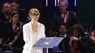Cortellesi apre I volti della Repubblica con un monologo sul voto alle donne