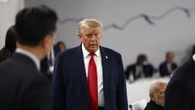 Trump, 'se Iran non si comporta bene, ricominceremo a sganciare bombe'