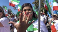 Mondiali, centinaia di iraniani protestano contro Teheran alla vigilia della partita