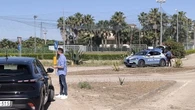 Fuggono a posto di blocco e si schiantano, muore 16enne