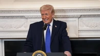 Trump, 'tutti i dazi rimangono, abbiamo alternative'