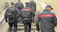 Abusi ripetuti su minore in metropolitana, arrestato 60enne a Roma