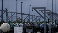 Il petrolio è in calo, Wti a 90,93 dollari