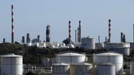 Il petrolio chiude a New York in brusca frenata, a -6,96%