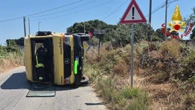 Scontro tra uno scuolabus e un'auto, feriti otto bambini