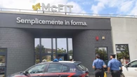 Uomo accoltellato in palestra a Roma, è grave