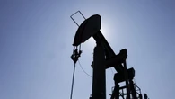 Petrolio in calo a New York ma sempre sopra 100, a 107,77 dollari