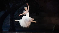 Il Teatro dell'Opera di Roma con Giselle a Parigi per celebrare Carla Fracci