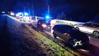 Auto investe due ragazzi in sella alle loro biciclette, morto 19enne nel Reggiano