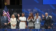 Michelle Obama elogia Barack e lui si commuove
