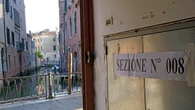 Alle 12 affluenza al voto per le amministrative poco sotto il 15%