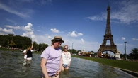 Ondata di caldo in Francia, vietato il consumo di alcol nelle zone in allerta rossa
