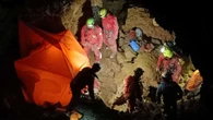 Usati dei materassini pneumatici per spostare il masso che bloccava lo speleologo
