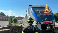 Treno con 50 passeggeri esce dai binari in Mugello, Fs 'tutti illesi'
