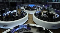 Borsa: l'Europa apre fiacca, si guarda alla crescita economica