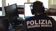 Scippi e rapine in centro a Reggio Emilia, presa la banda del monopattino