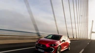 Nuova Clio, telaio evoluto e più comfort: aerodinamica e silenziosità da auto premium