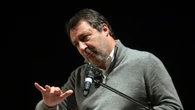 Salvini: 'Escludo un piano per il razionamento di carburante'