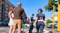 Nuove regole per i monopattini, a Roma 400 irregolarità in una settimana