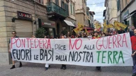A Pontedera l'altra parata, 'contro la base militare e la guerra'