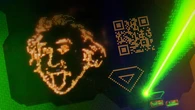 Un materiale scolpito dalla luce per occhiali smart e nanosensori