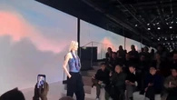 "A costo di morire", un inedito di Mina per Giorgio Armani