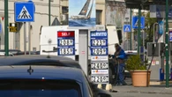 Prezzo benzina self cresce a 1,781 euro al litri, gasolio vola a 2,140