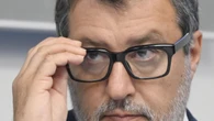 La Lega in campo a Milano. Il segnale di Mattarella che riceve Piantedosi
