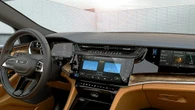 Premio 2026 Wards 10 Best Interiors & UX evidenzia ritorno ai comandi analogici