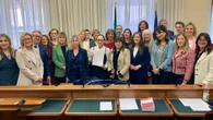 Commissione femminicidio approva relazione sulla violenza economica di genere