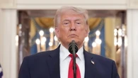 Trump: 'Colpiremo duramente l'Iran, lo riporteremo all'età della pietra'
