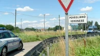 Polizia blocca rave party in ex base militare, oltre 100 persone identificate