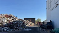 Rogo ditta rifiuti a Livorno, incendio domato, revocata ordinanza a tutela