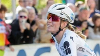 Giro Women: Vollering vince sul Finestre, ma Van der Breggen controlla