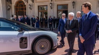 Presentata al Quirinale la nuova Ferrari Luce al presidente Mattarella