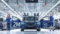 Bmw ha costruito a Dingolfing il due milionesimo veicolo elettrico