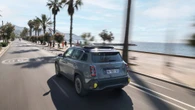 Renault 4 E-Tech Electric Plein Sud, il design si apre al cielo