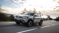 Dacia Duster Hybrid 155, la svolta full hybrid del Suv più venduto in Europa