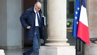 Parigi, pronti ad aprire le nostre riserve strategiche di petrolio