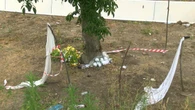Indagato il padre del bimbo morto sulla minimoto: 'Doveva proteggerlo'