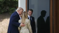 Trump, 'Meloni mi ha implorato di fare una foto con lei, mi ha fatto pena'