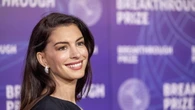 People incorona Anne Hathaway come la più bella cover star al mondo