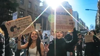 Argentina, migliaia in piazza per difendere le università pubbliche