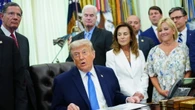 Trump, 'fatto transitare 100 milioni di barili dallo Stretto di Hormuz'