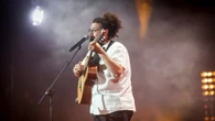 Claudio Covato vince Musicultura, arena sold out con le Vibrazioni e Sorrenti