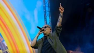 Gli anni d'oro di Max Pezzali arrivano allo stadio Maradona