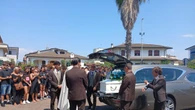 Scontro Suv-scooter, Viareggio si ferma per i funerali del 17enne